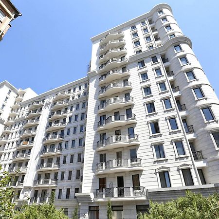 The Grand Apartment Lll Tbilisi Exterior photo