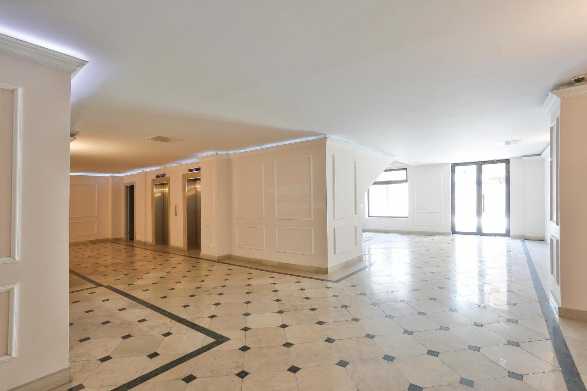 The Grand Apartment Lll Tbilisi Exterior photo