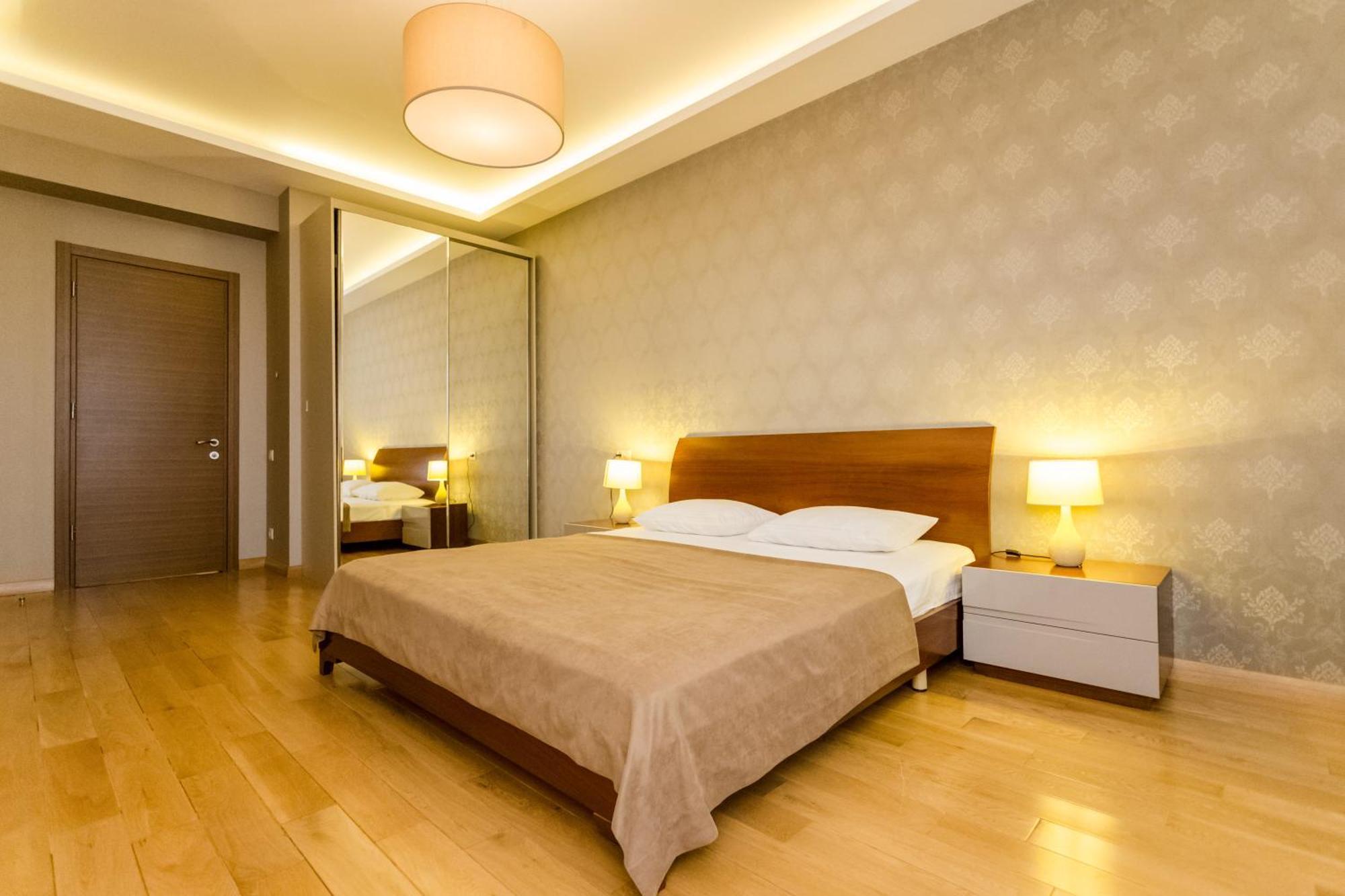 The Grand Apartment Lll Tbilisi Exterior photo